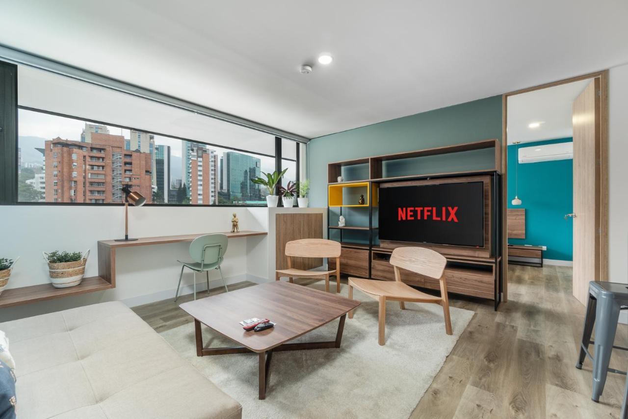 Apartamentos Go Living & Suites By Housy Host Medellin Exterior photo